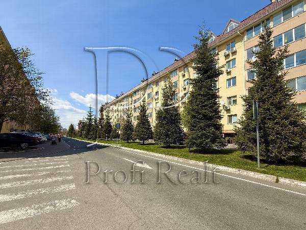Продаж 3-кімнатної квартири 95 м², Івана Франка вул., 5