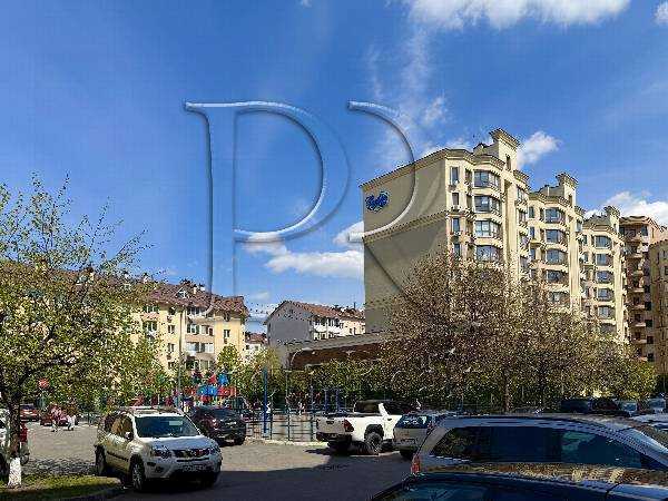 Продаж 3-кімнатної квартири 95 м², Івана Франка вул., 5