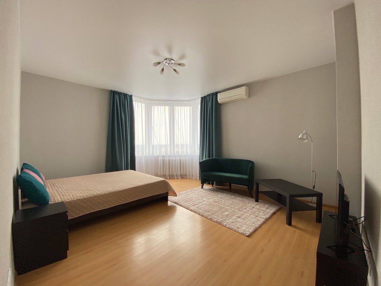 Продажа 1-комнатной квартиры 52.5 м², Осенняя ул., 33