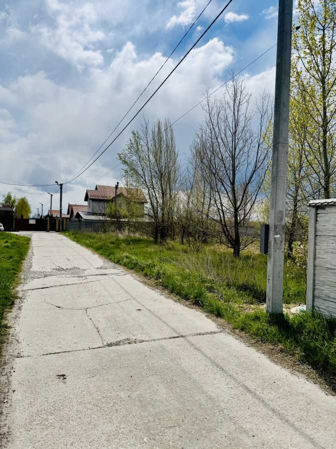 Продажа участка под индивидуальное жилое строительство 12 соток, Счастливая ул.