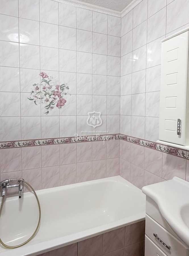 Продажа 1-комнатной квартиры 47.2 м², Академика Булаховского ул., 5Д