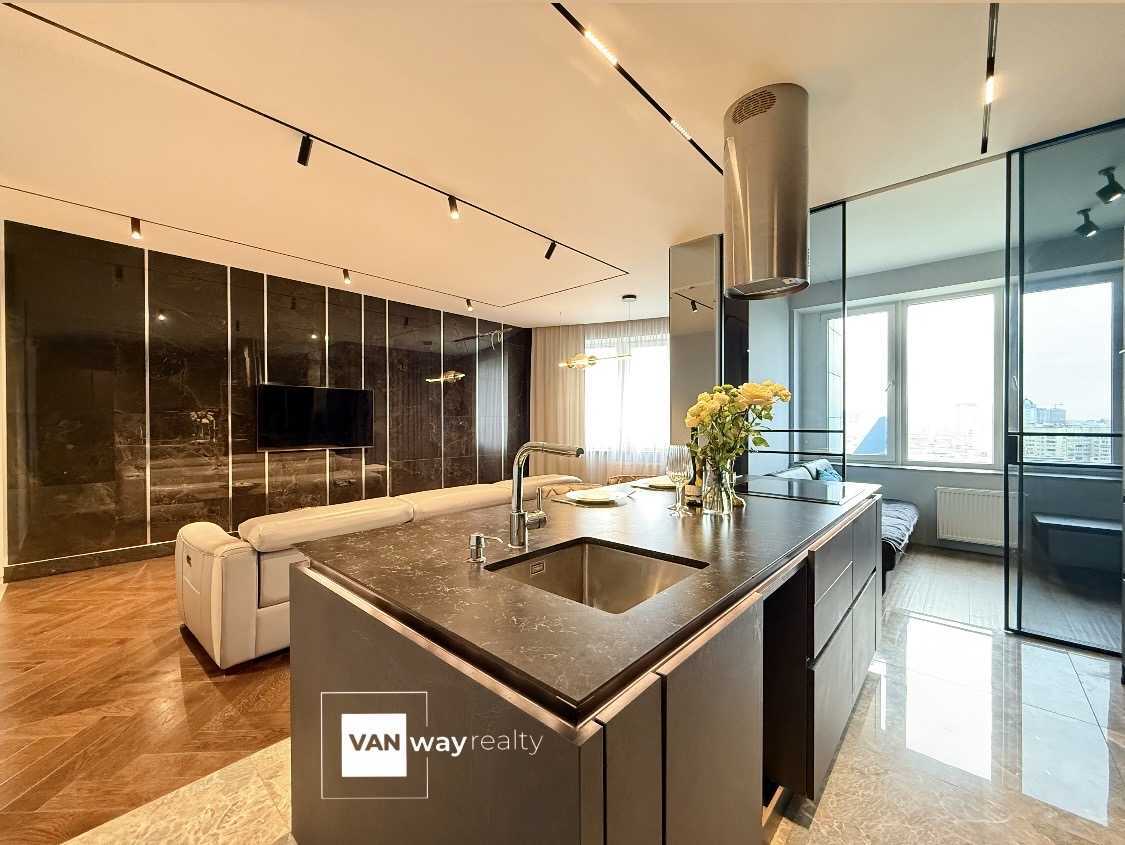 Продаж 3-кімнатної квартири 126.7 м², Микільсько-Слобідська вул., 3А
