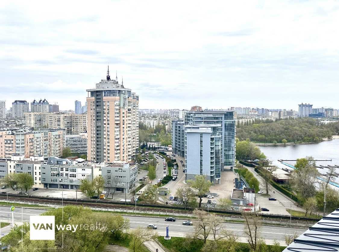 Продаж 3-кімнатної квартири 126.7 м², Микільсько-Слобідська вул., 3А