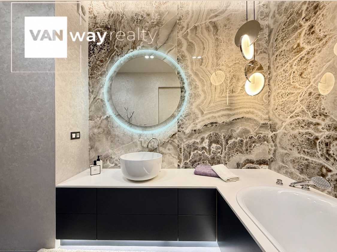 Продаж 3-кімнатної квартири 126.7 м², Микільсько-Слобідська вул., 3А