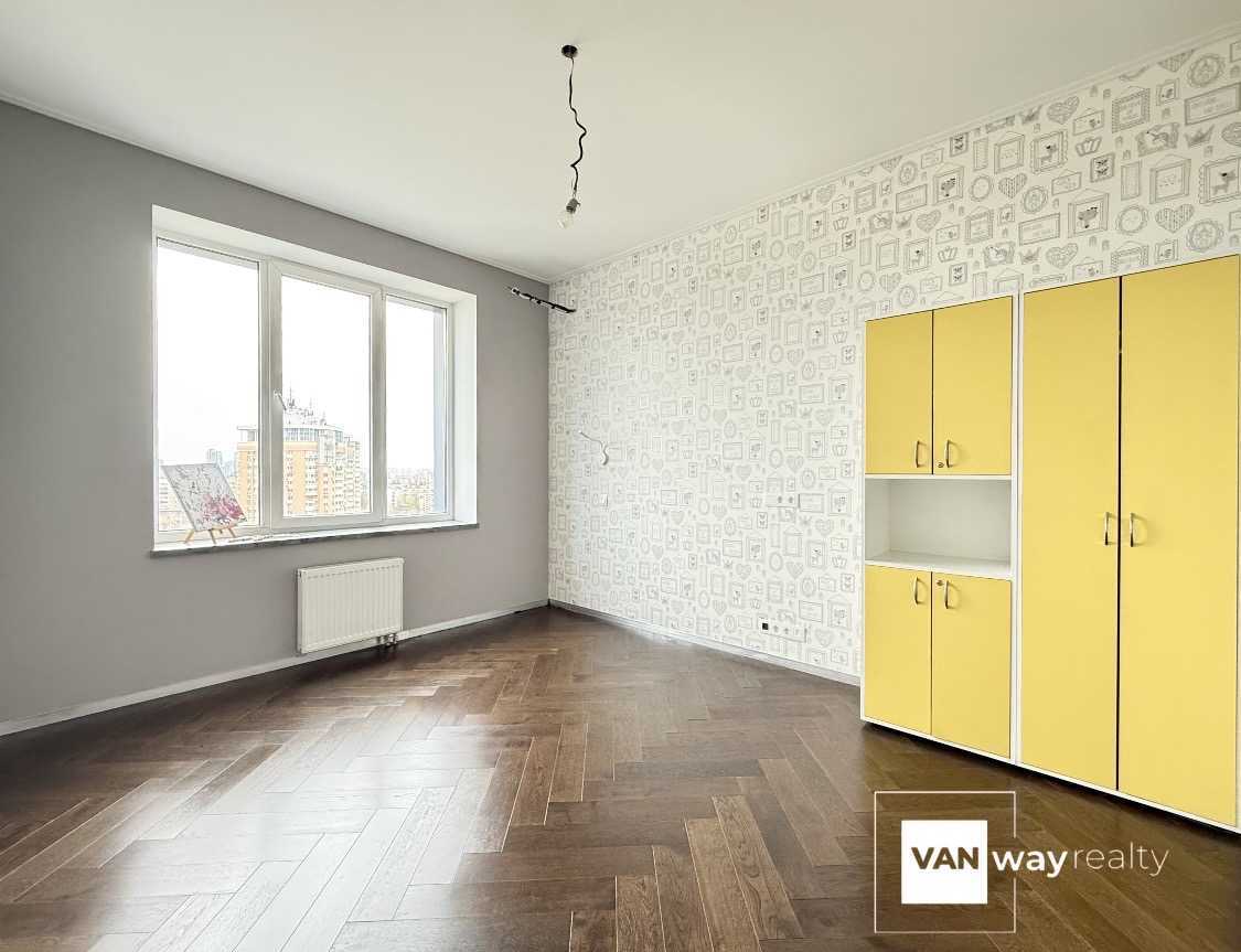 Продаж 3-кімнатної квартири 126.7 м², Микільсько-Слобідська вул., 3А
