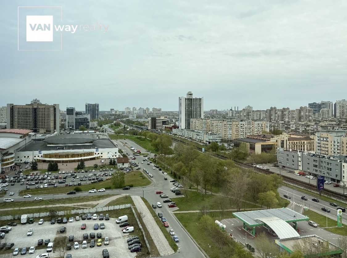 Продаж 3-кімнатної квартири 126.7 м², Микільсько-Слобідська вул., 3А