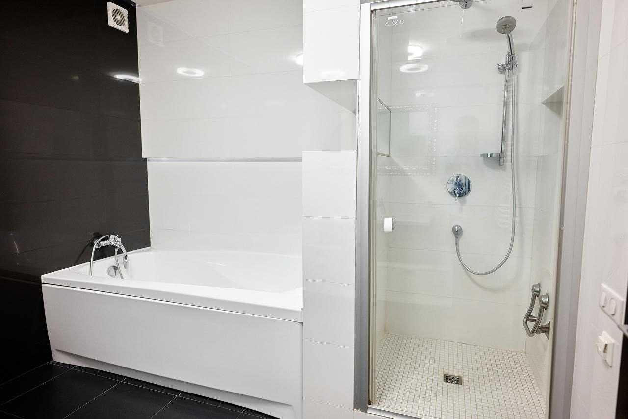 Аренда 4-комнатной квартиры 150 м², Щекавицкая ул., 30/39