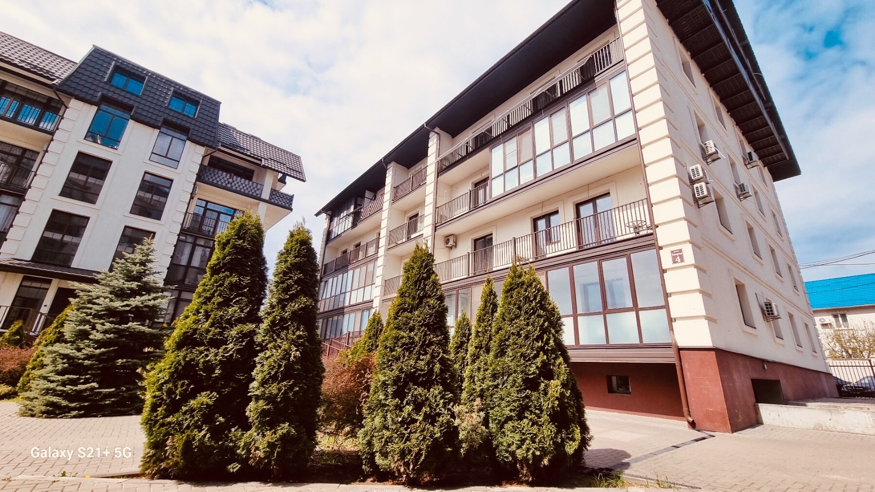Продаж 3-кімнатної квартири 102 м², Творча вул., 4