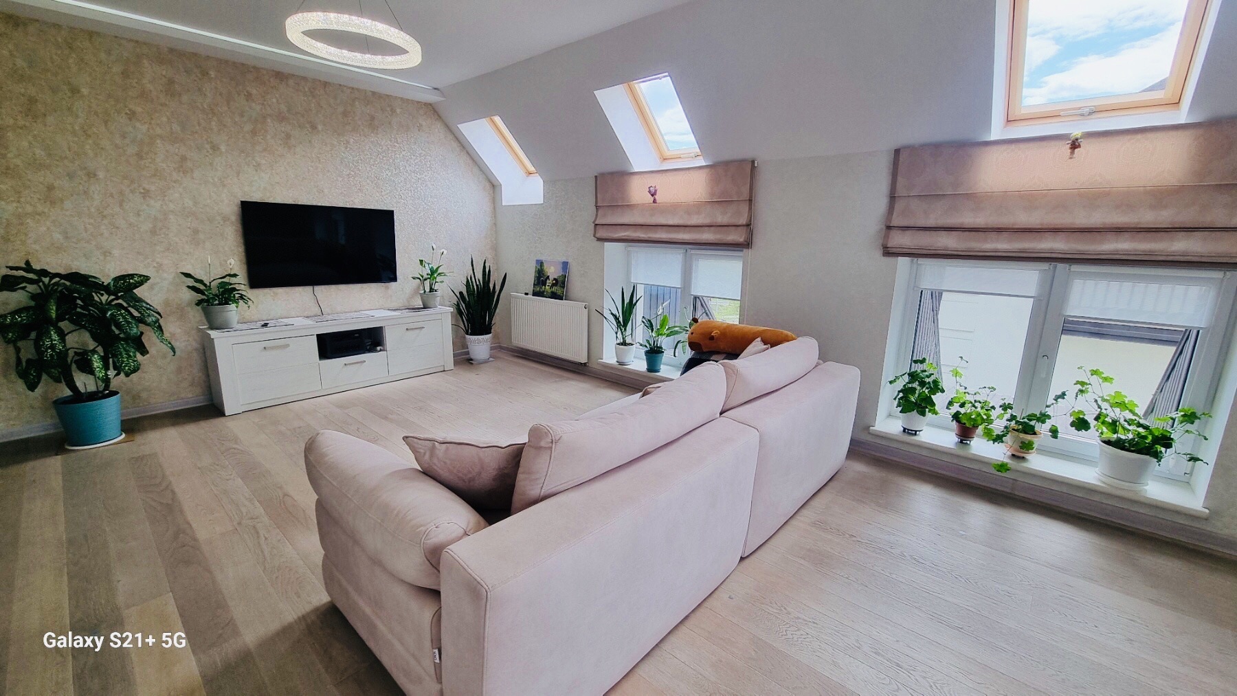 Продаж 3-кімнатної квартири 102 м², Творча вул., 4