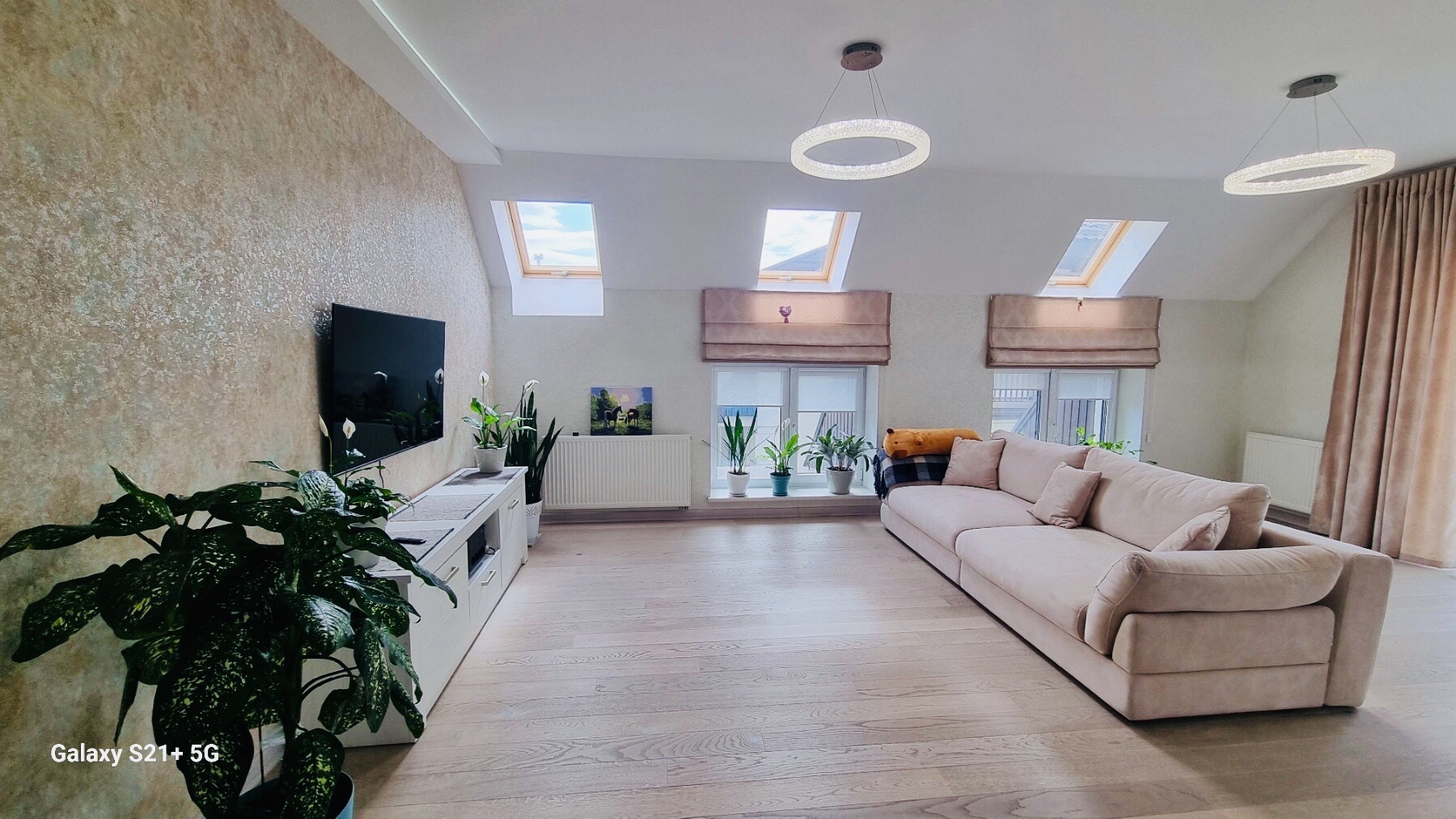 Продаж 3-кімнатної квартири 102 м², Творча вул., 4