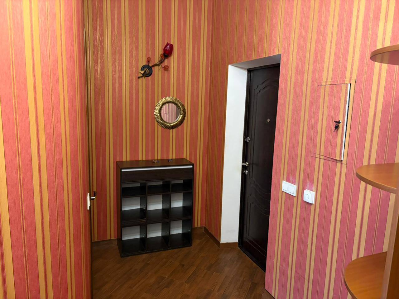 Аренда 3-комнатной квартиры 97 м², Гната Хоткевича ул.