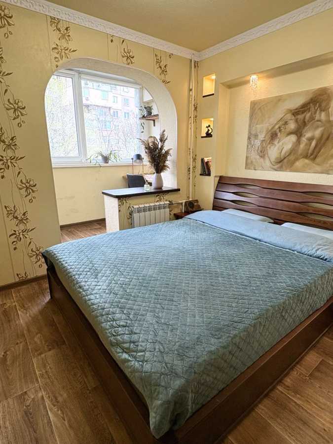Продаж 3-кімнатної квартири 80 м², Чеботарьова вул., 30