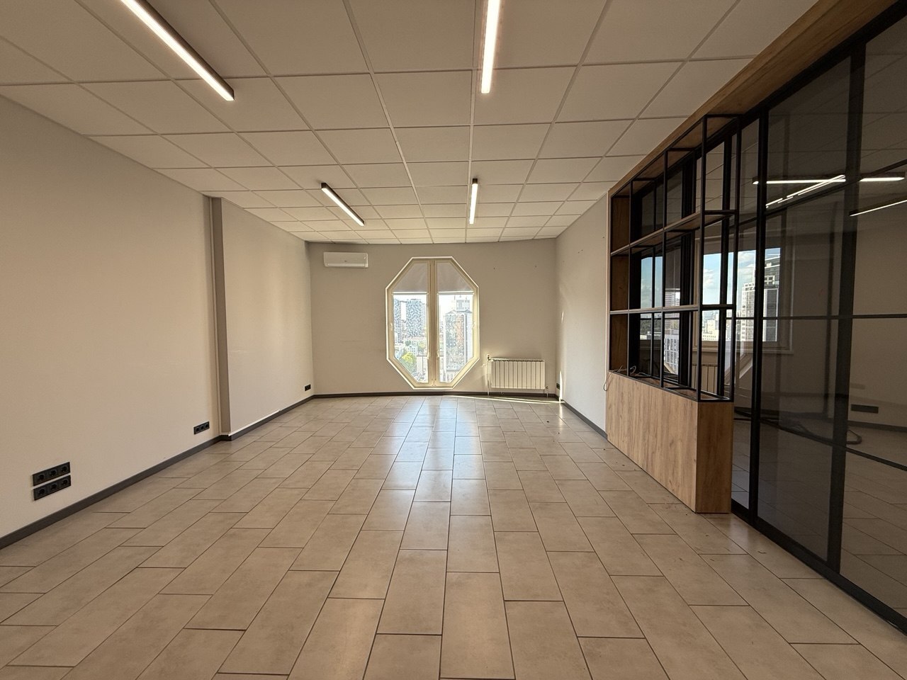 Аренда офиса 213 м², Шота Руставели ул., 44