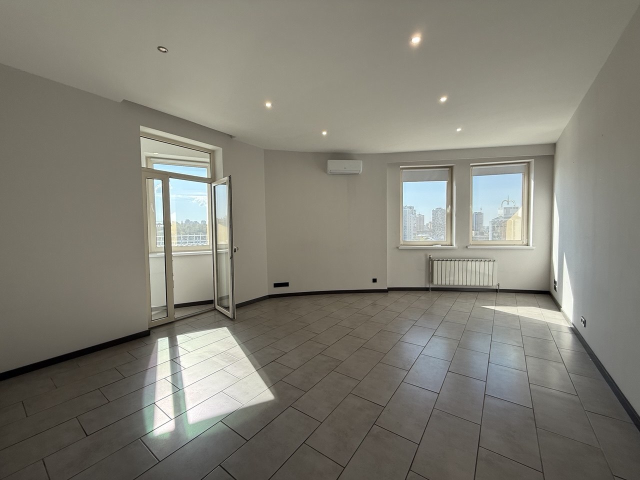Аренда офиса 213 м², Шота Руставели ул., 44