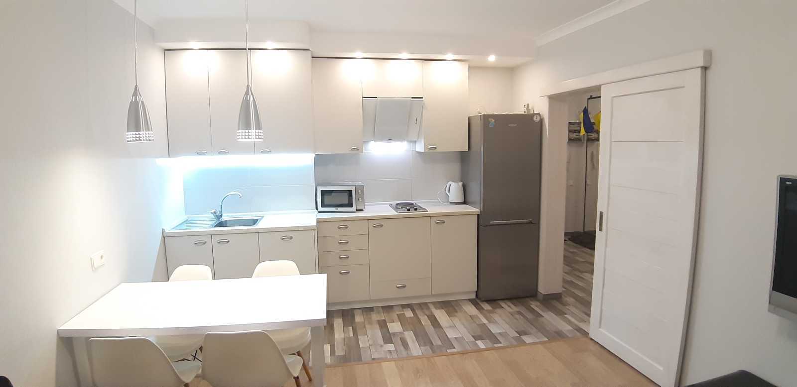 Аренда 1-комнатной квартиры 50 м², Академика Глушкова просп., 9Е