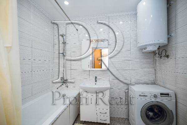 Продажа 1-комнатной квартиры 45 м², Правды просп., 43А