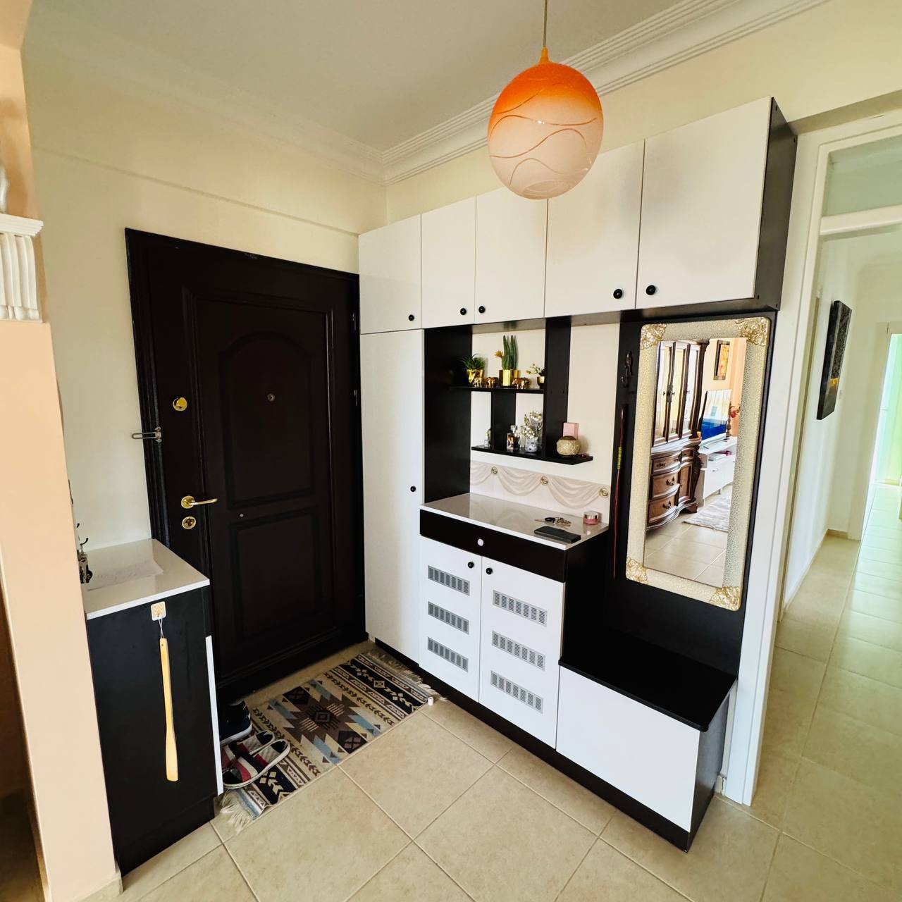 Продаж 3-кімнатної квартири 142 м²