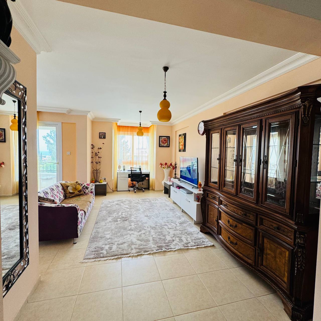 Продаж 3-кімнатної квартири 142 м²