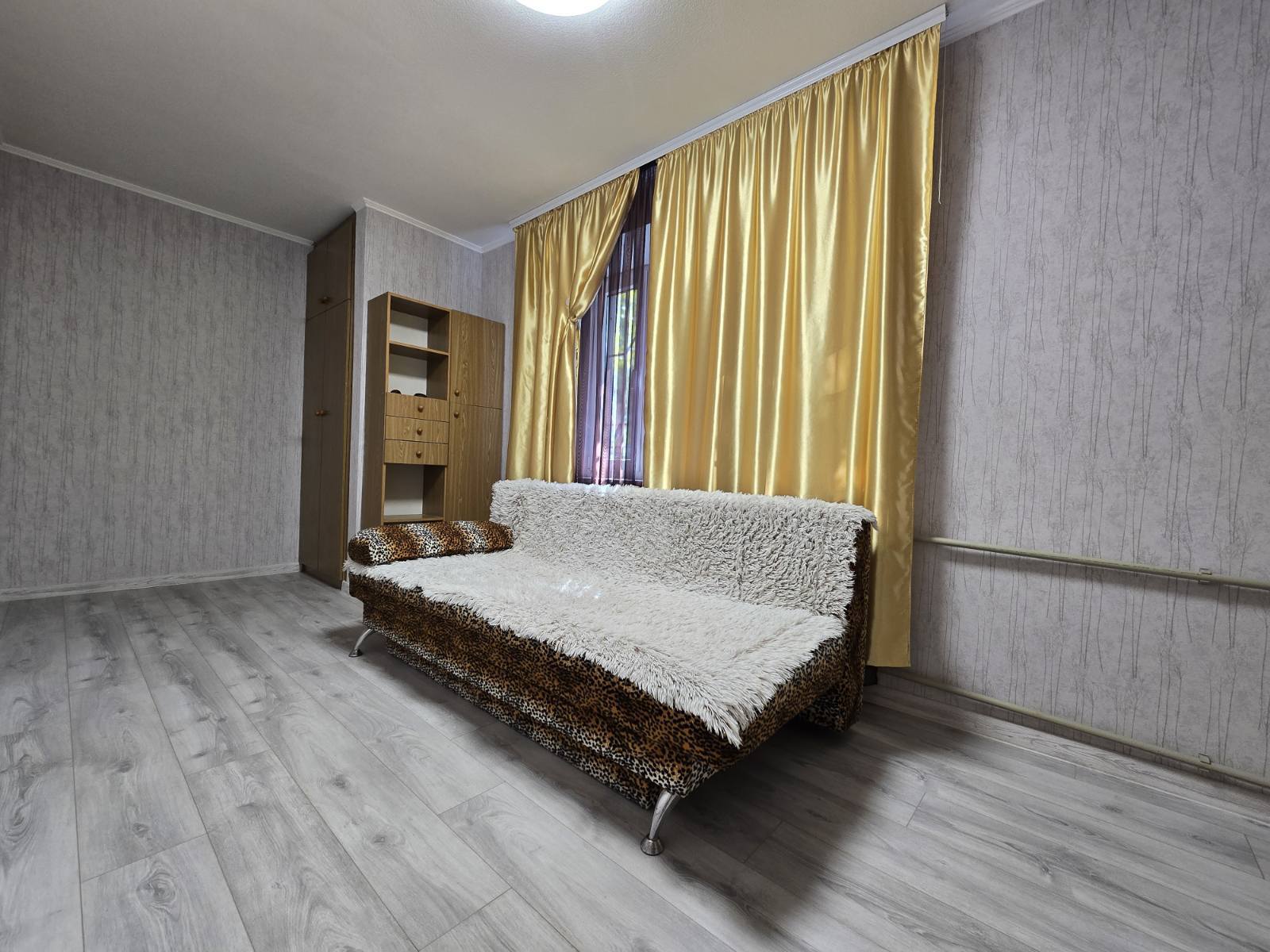 Оренда 2-кімнатної квартири 46 м², Гладкова вул., 27