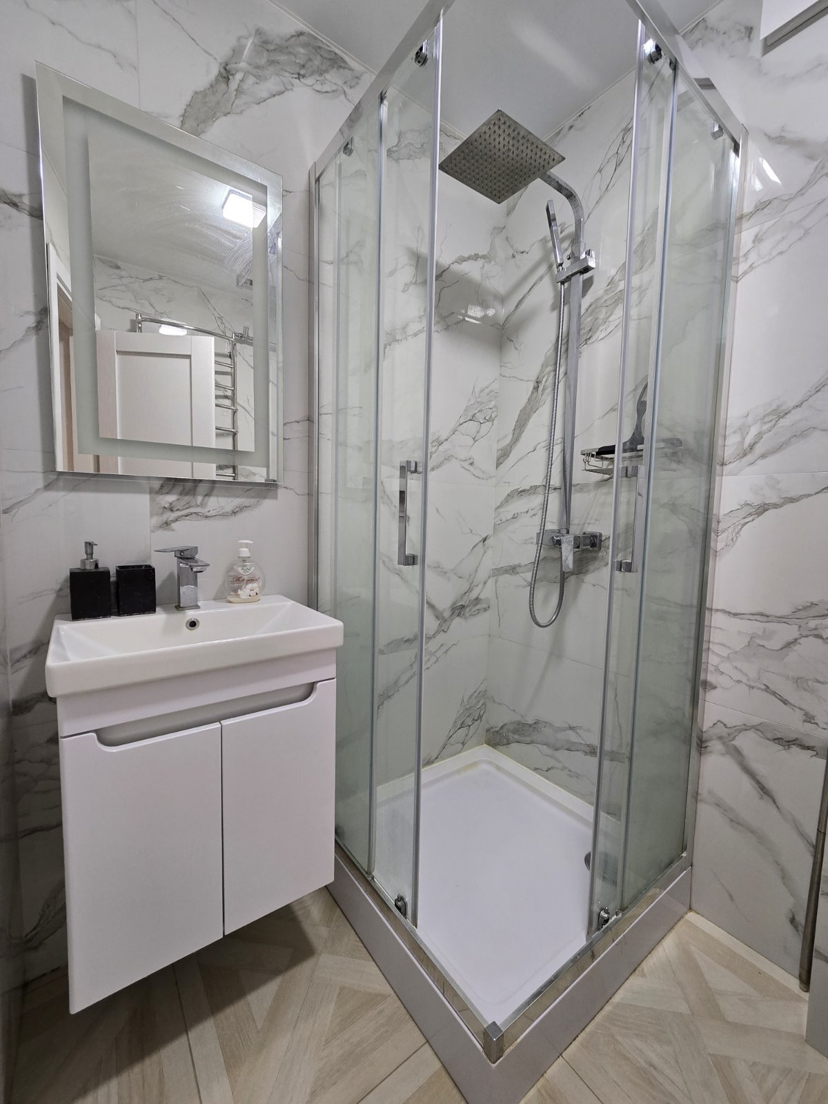Оренда 2-кімнатної квартири 46 м², Гладкова вул., 27