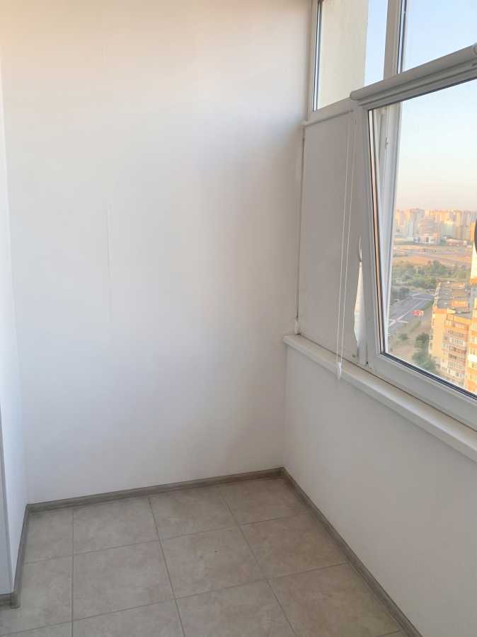 Продаж 1-кімнатної квартири 38 м², Михайла Донця вул., Драгоманова, 40з