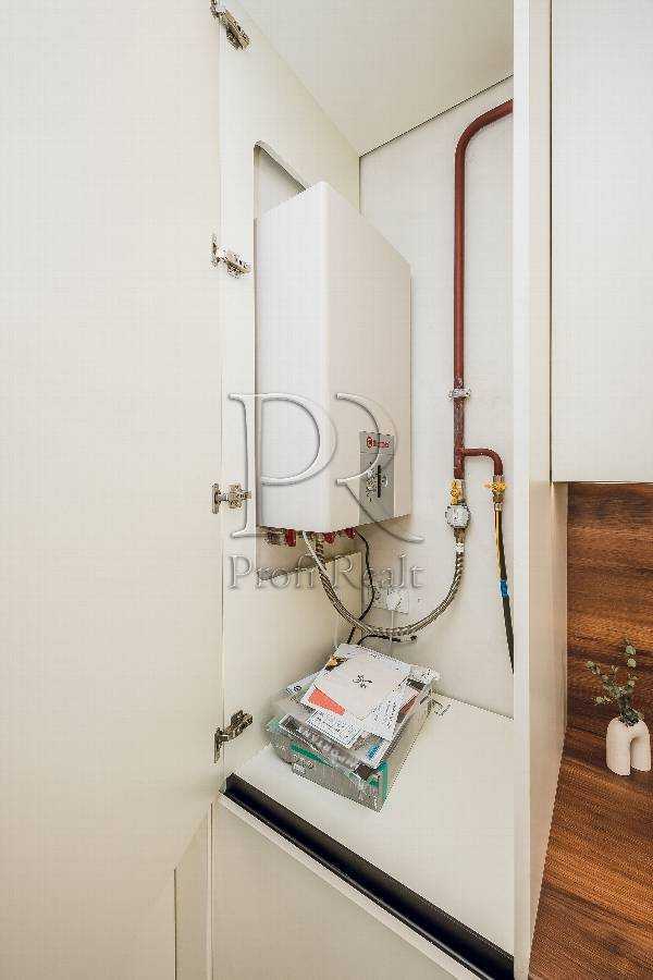 Продаж 2-кімнатної квартири 61 м², Боголюбова вул., 9А, 9Б