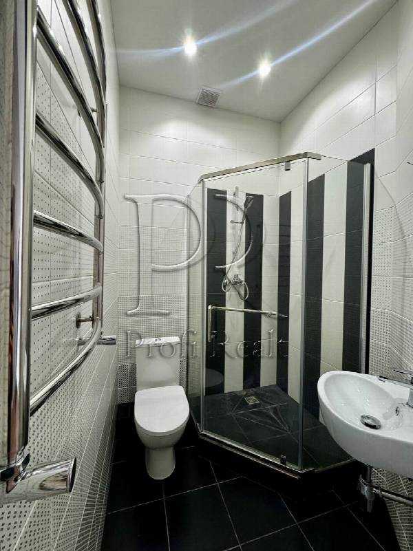 Продаж 1-кімнатної квартири 44 м², Михайла Величка вул., 1