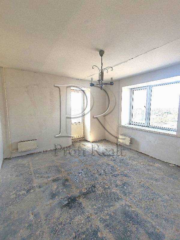 Продаж 3-кімнатної квартири 75 м², Симиренка вул., 1Г