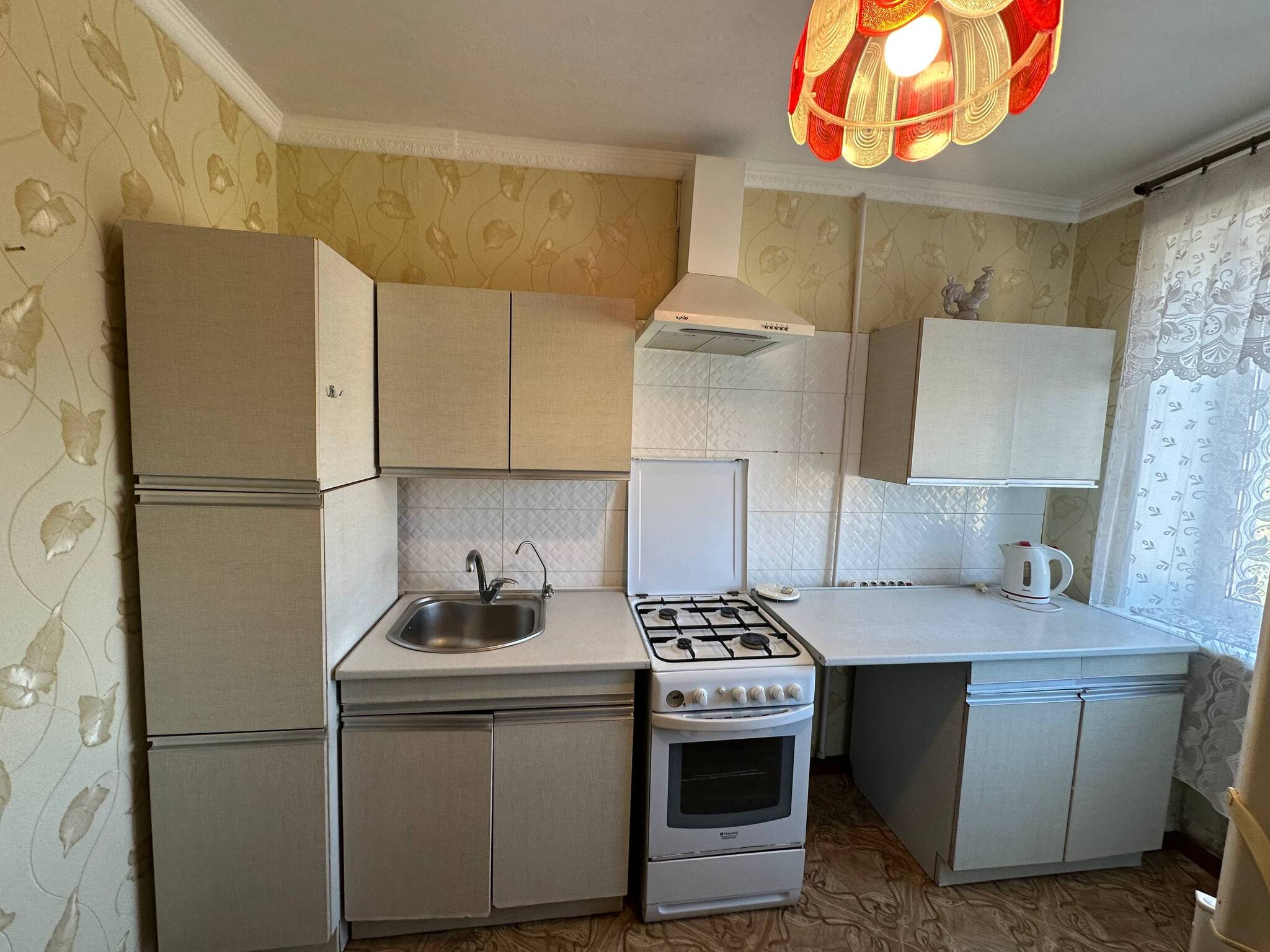 Оренда 3-кімнатної квартири 65 м², Крюкова вул.