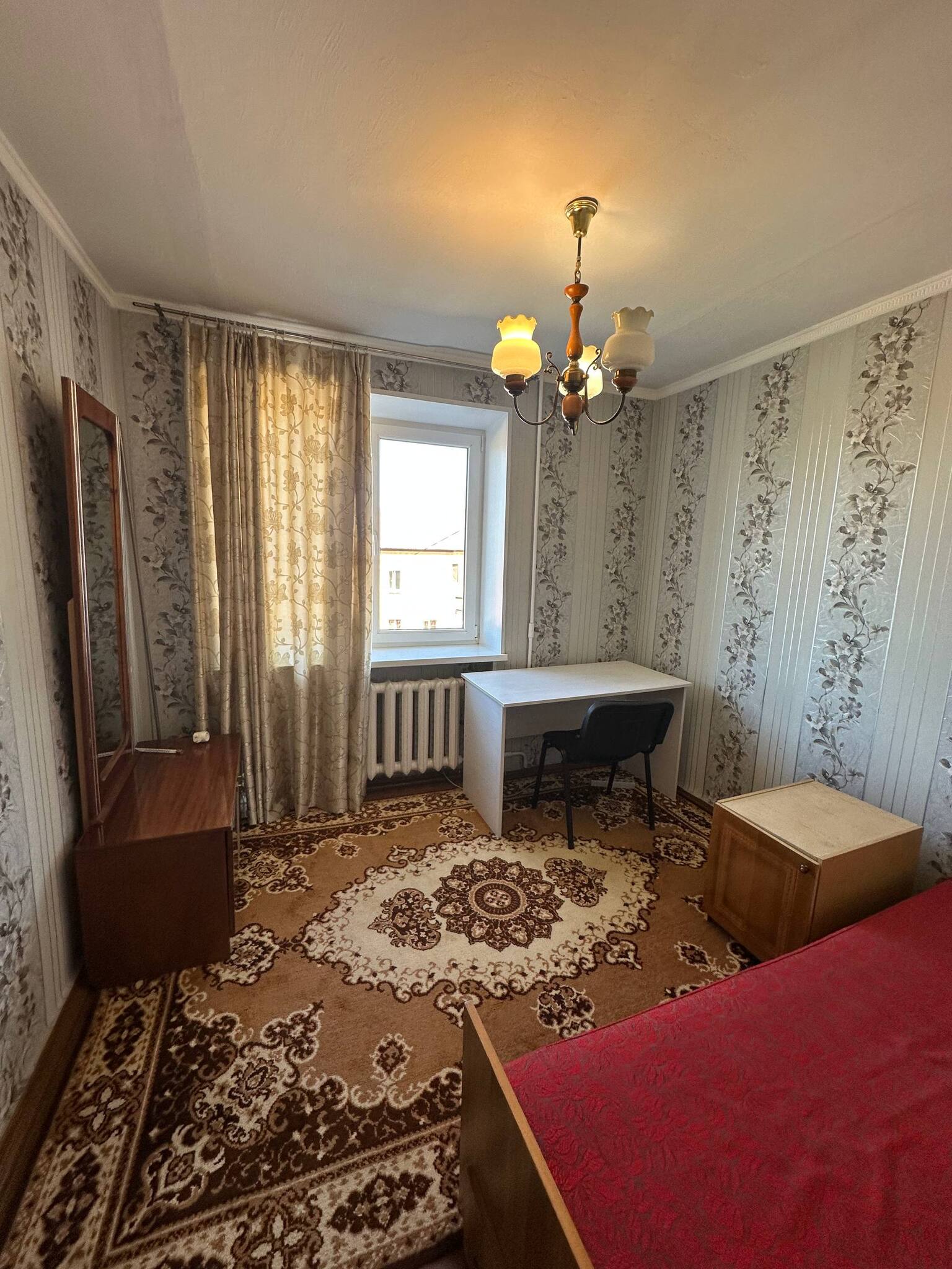 Оренда 3-кімнатної квартири 65 м², Крюкова вул.