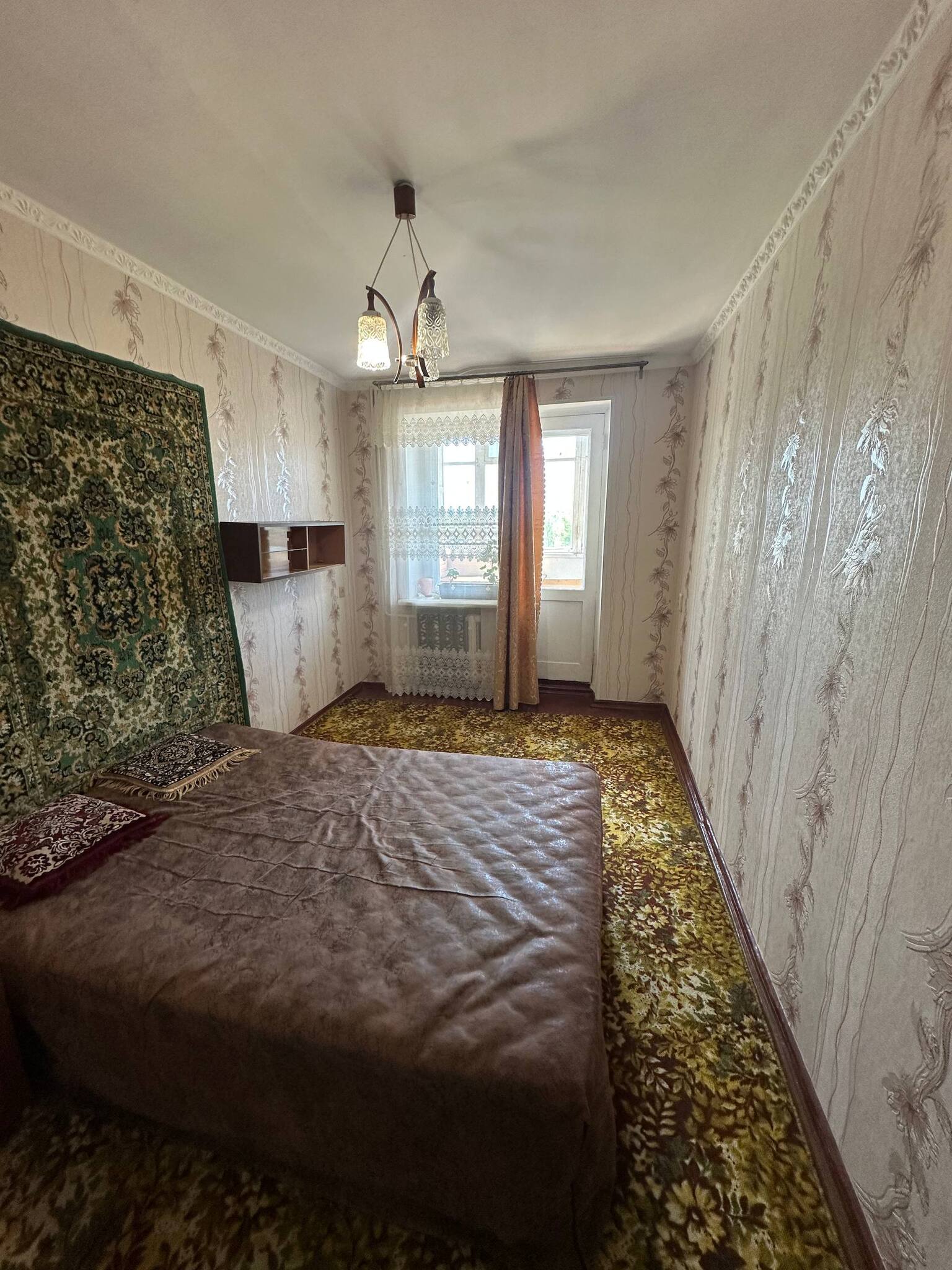 Оренда 3-кімнатної квартири 65 м², Крюкова вул.