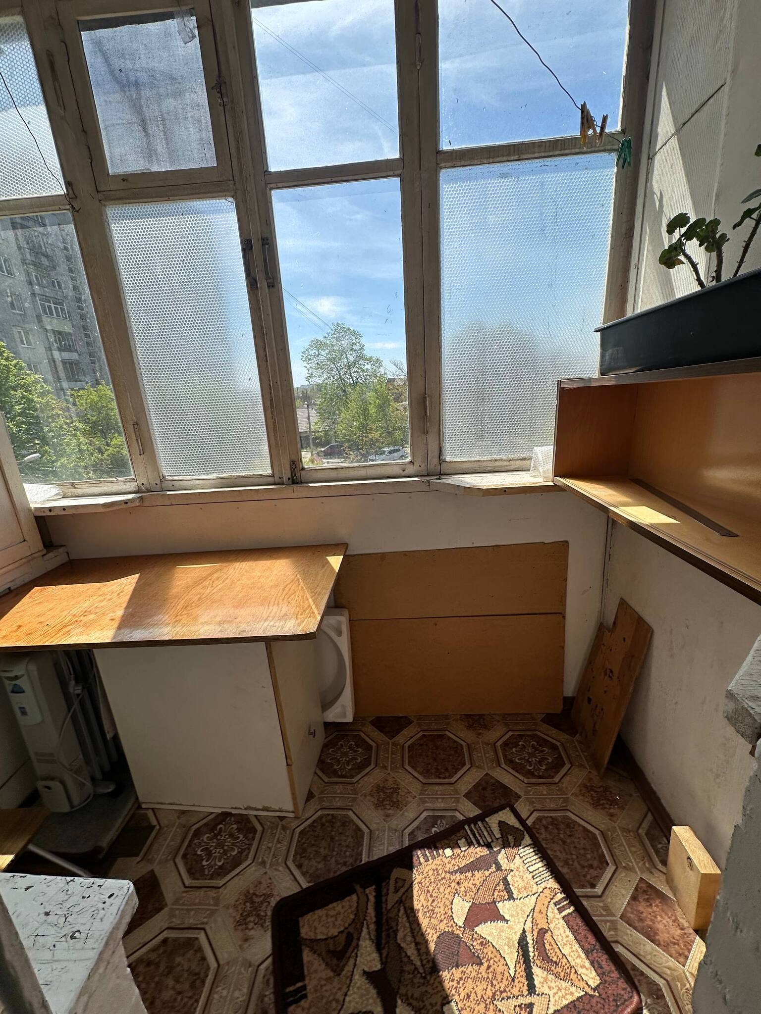 Оренда 3-кімнатної квартири 65 м², Крюкова вул.
