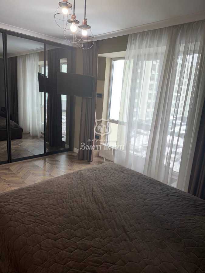 Продаж 3-кімнатної квартири 80 м², Радистів вул., 34к