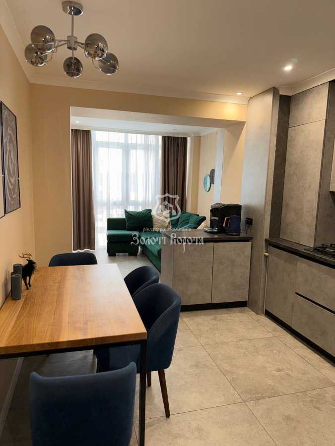 Продаж 3-кімнатної квартири 80 м², Радистів вул., 34к