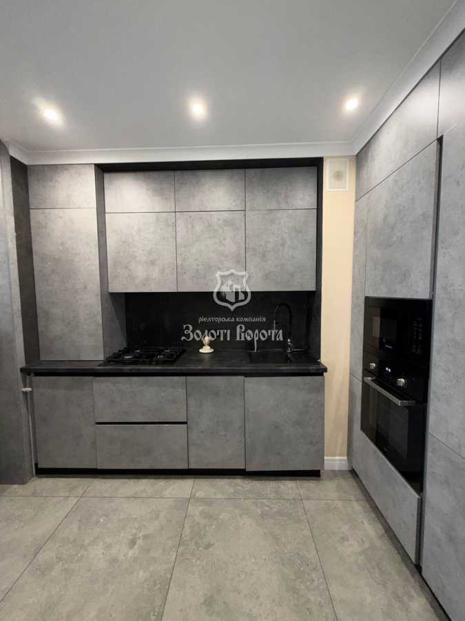 Продаж 3-кімнатної квартири 80 м², Радистів вул., 34к