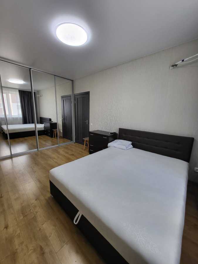 Оренда 1-кімнатної квартири 40 м², Машинобудівників вул., 27