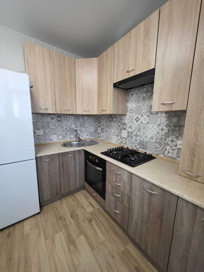 Оренда 1-кімнатної квартири 40 м², Машинобудівників вул., 27