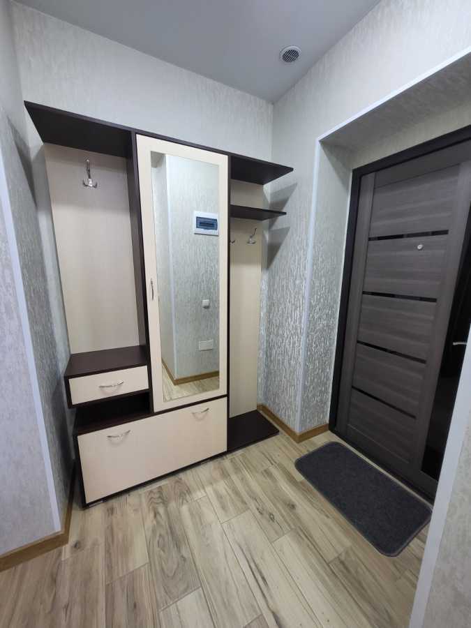 Оренда 1-кімнатної квартири 40 м², Машинобудівників вул., 27