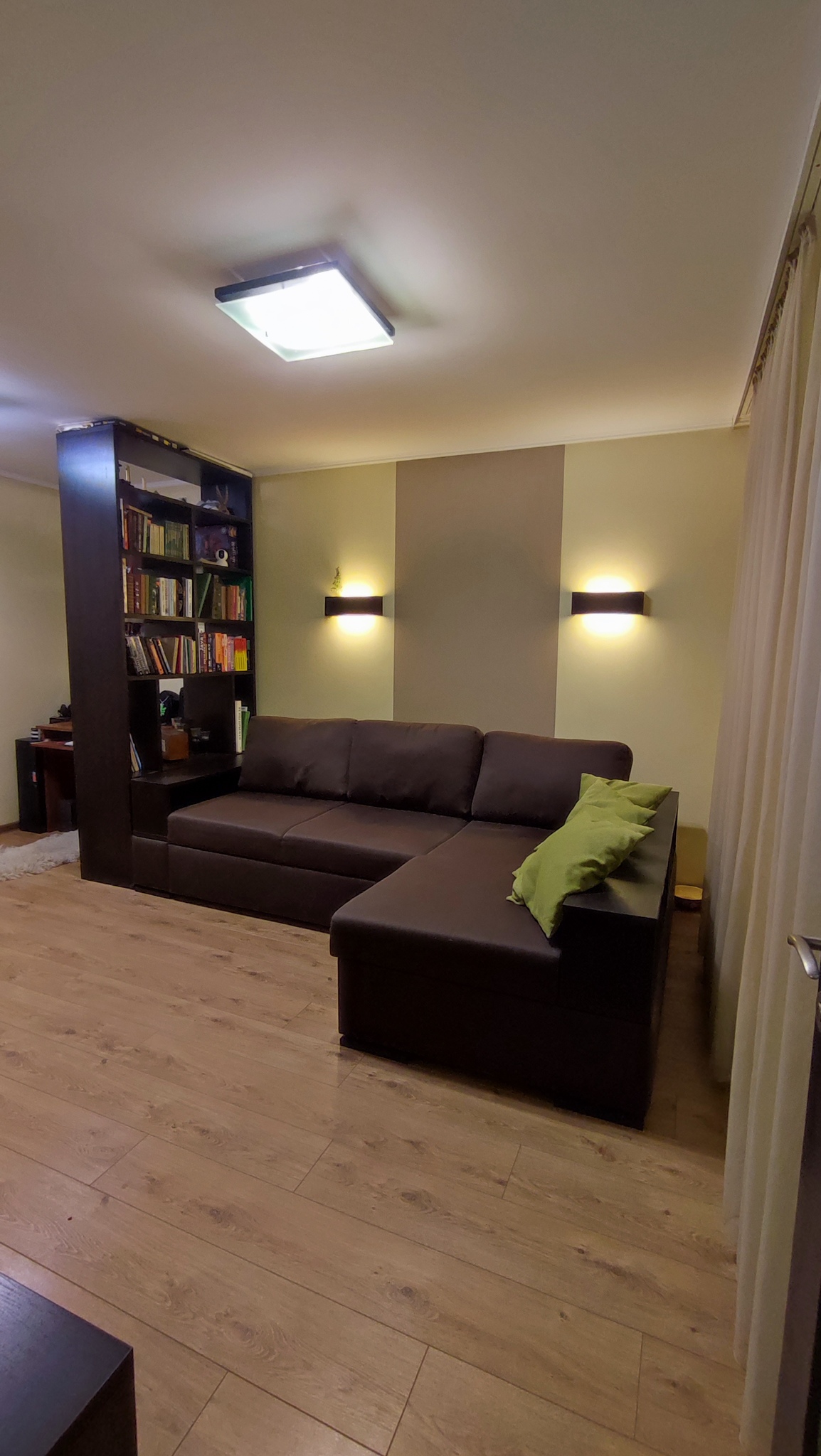 Продаж 2-кімнатної квартири 48 м², Погранична вул., 42