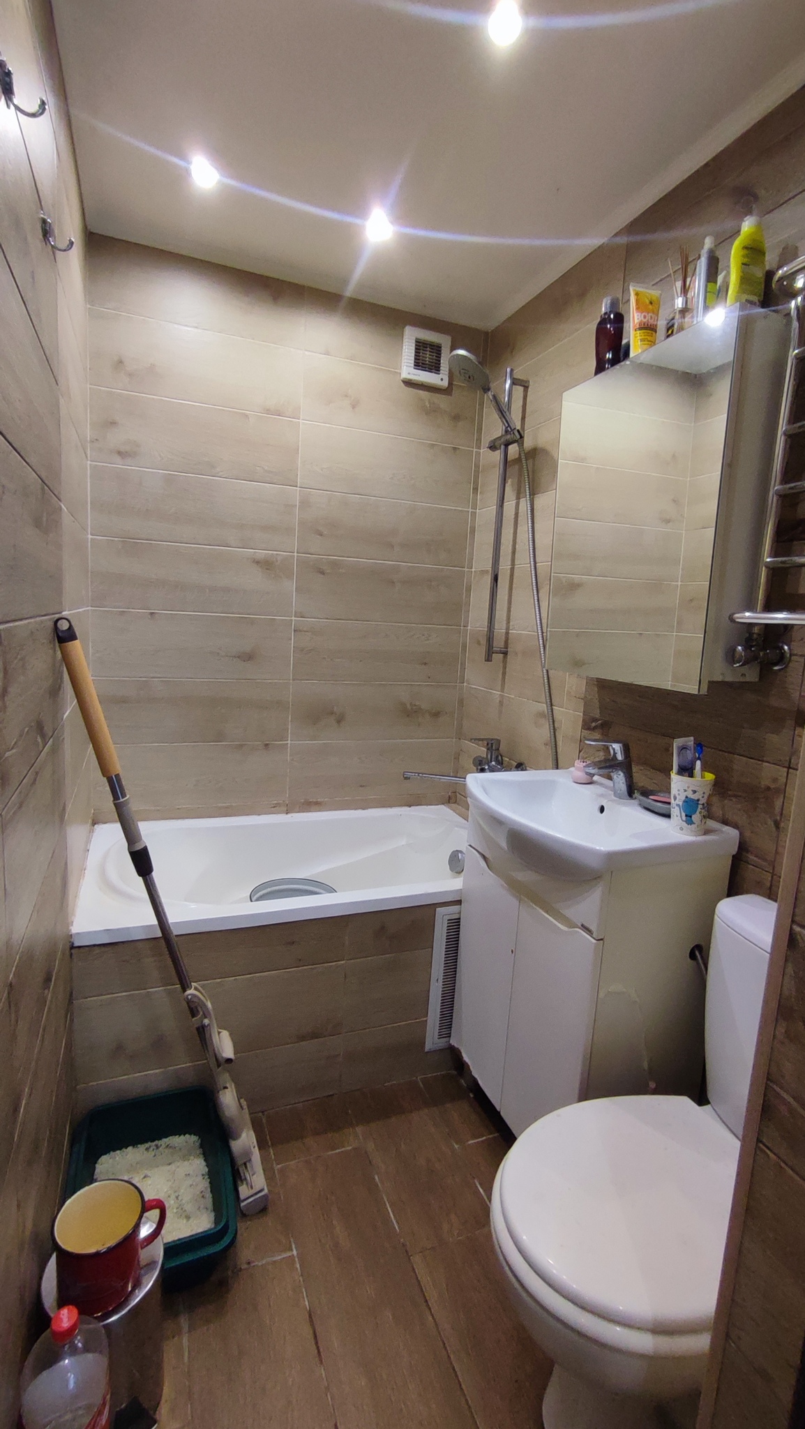 Продаж 2-кімнатної квартири 48 м², Погранична вул., 42