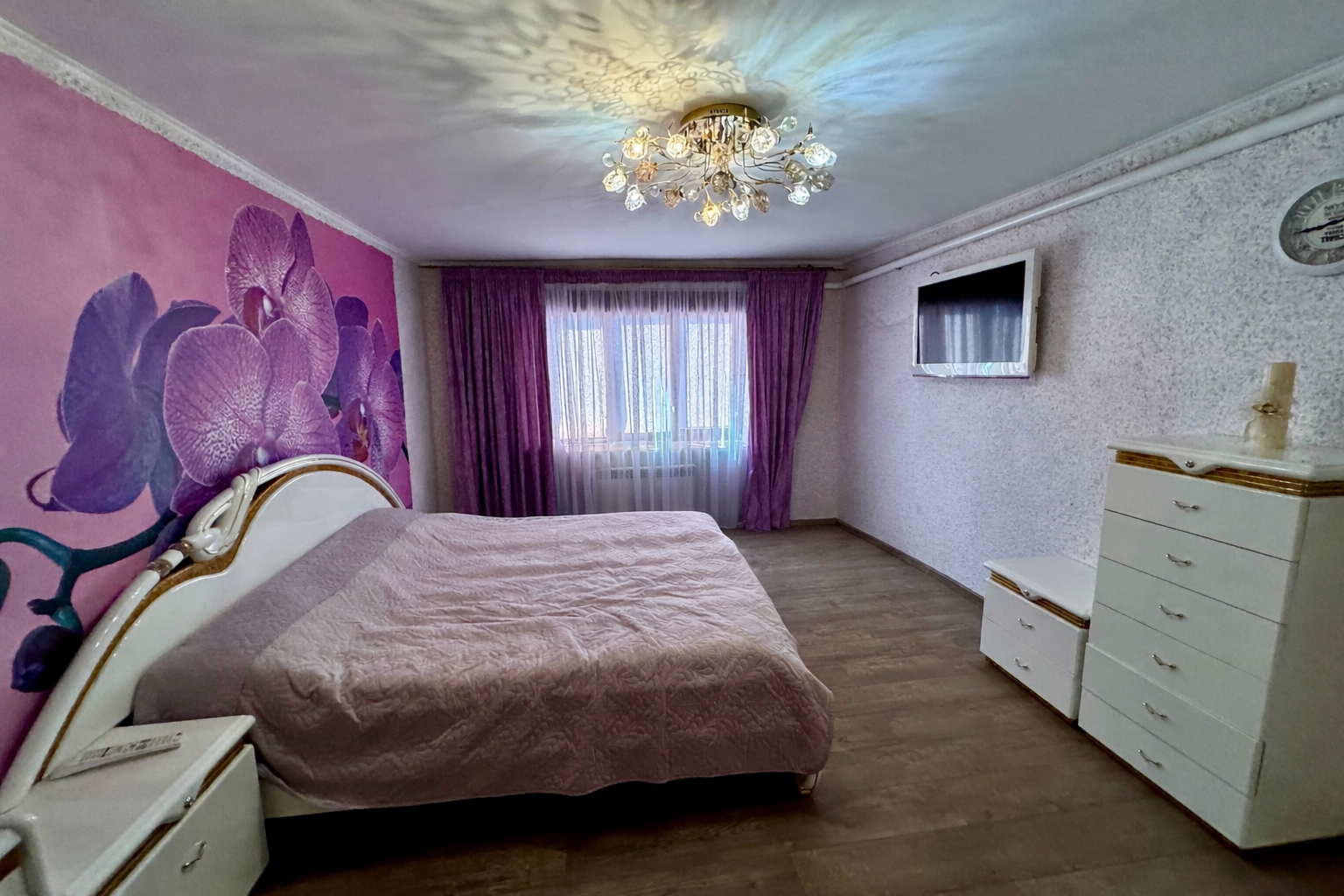 Продаж будинку 461 м²