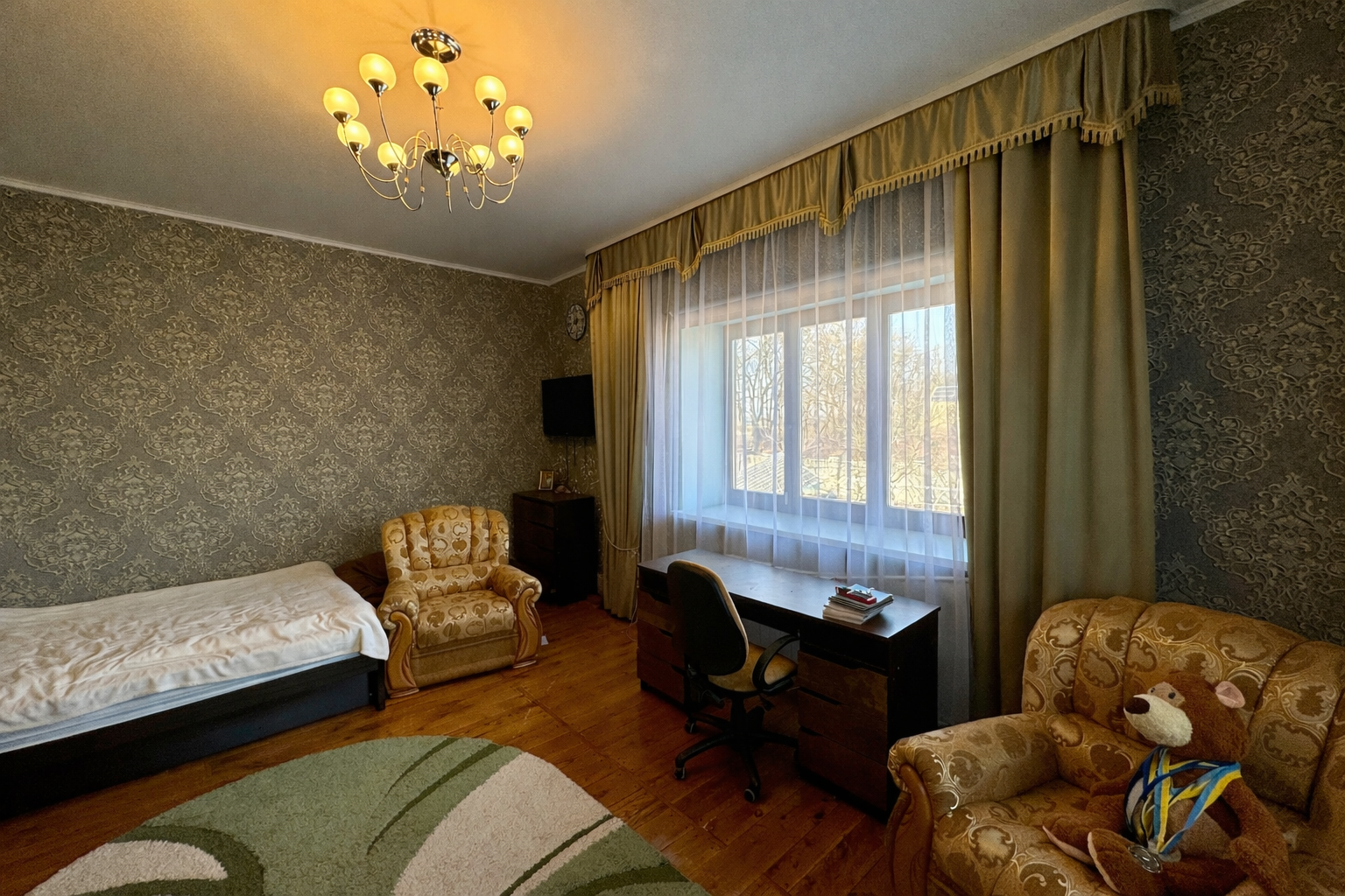 Продаж будинку 461 м²