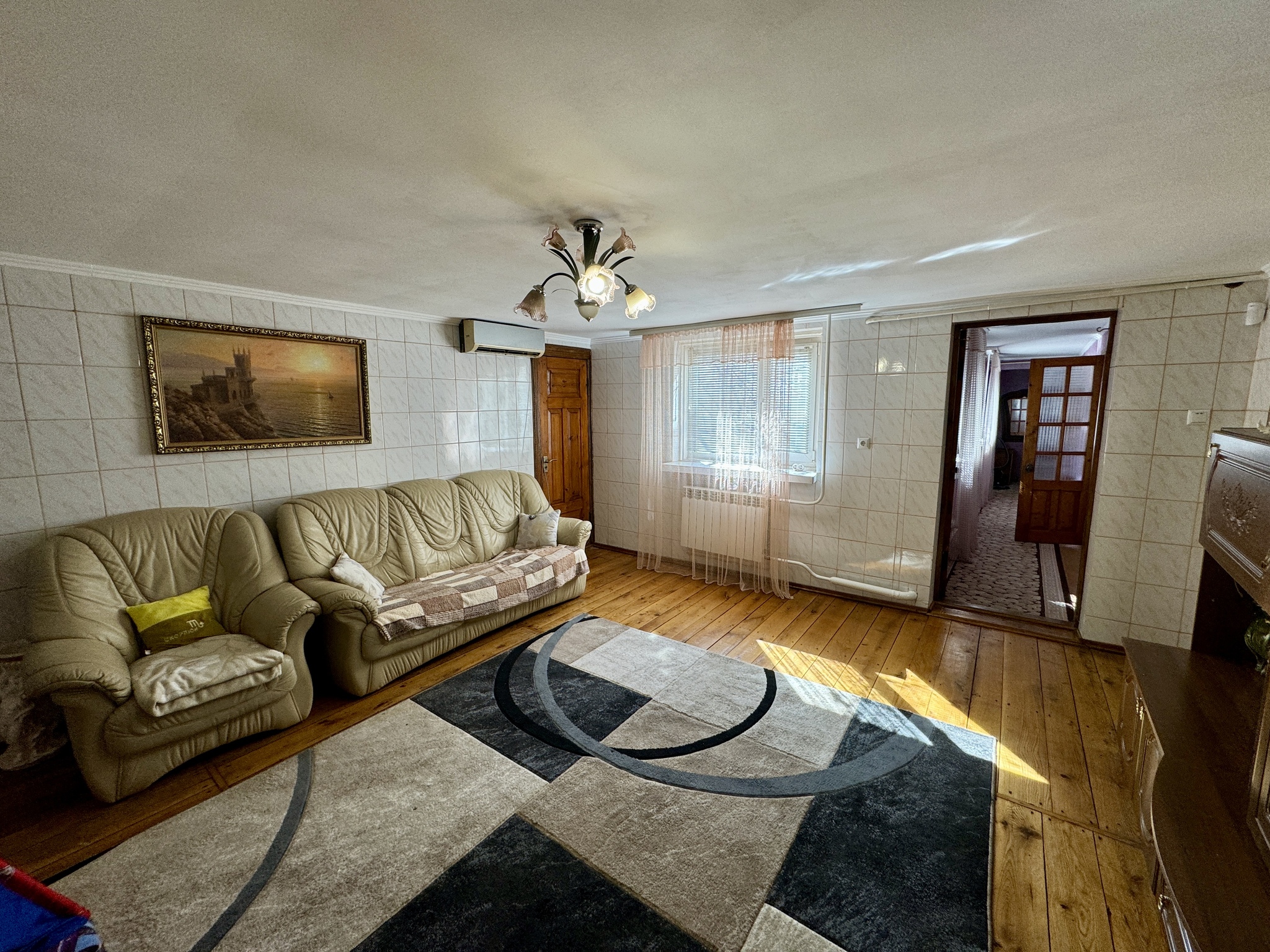 Продаж будинку 461 м²