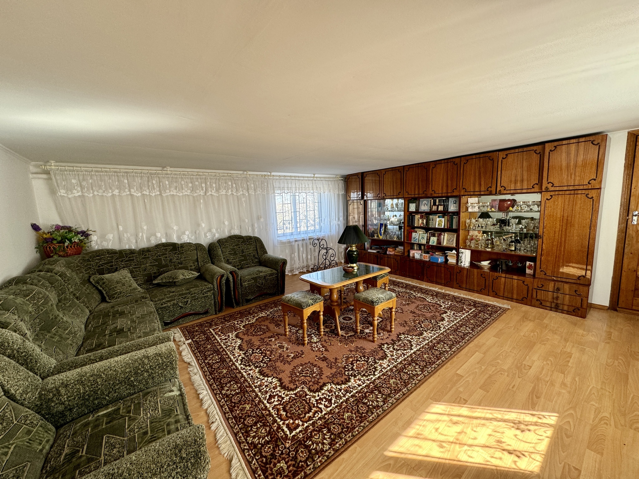 Продаж будинку 461 м²