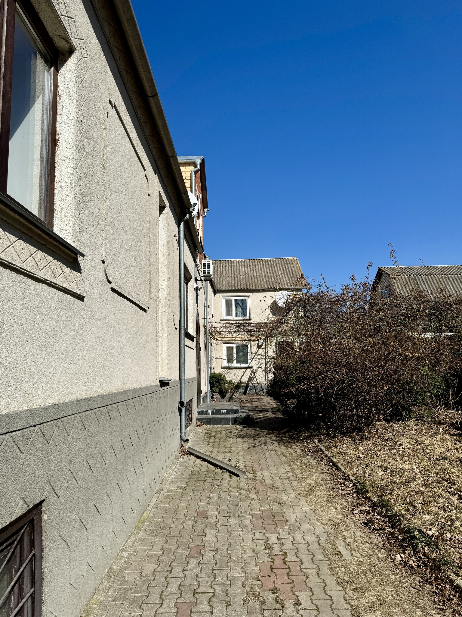Продаж будинку 461 м²