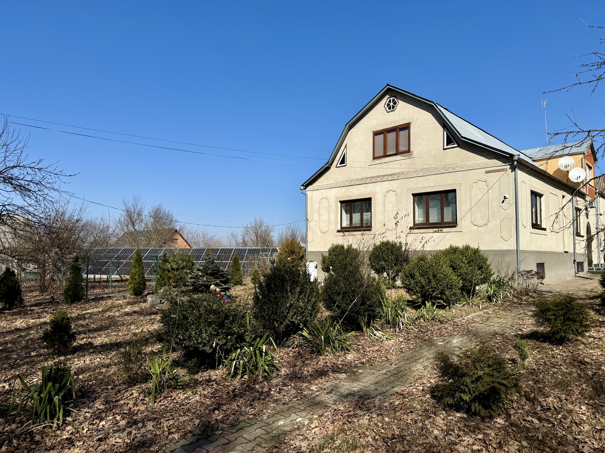 Продаж будинку 461 м²