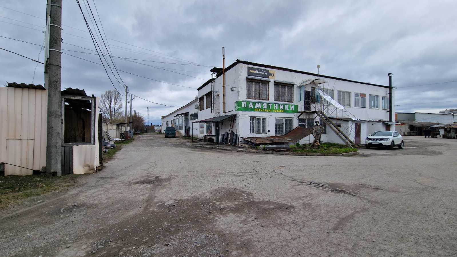 Продаж приміщення вільного призначення 3700 м², Узинська вул.