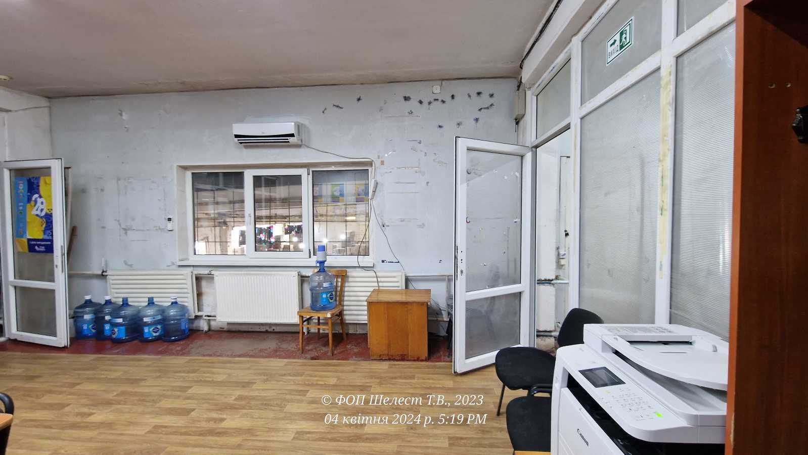 Продаж приміщення вільного призначення 3700 м², Узинська вул.