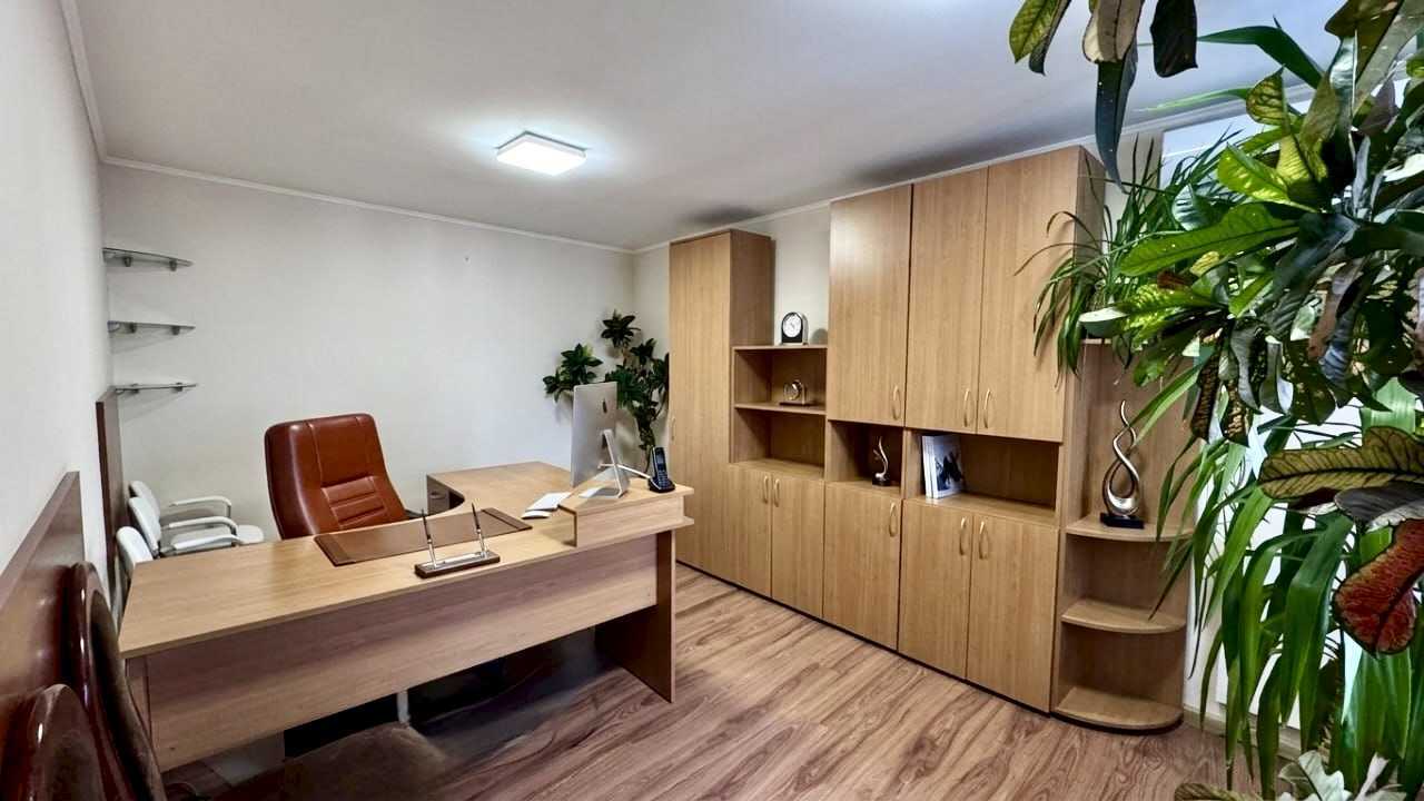 Продажа офиса 247 м², Оболонский просп., 1 К1