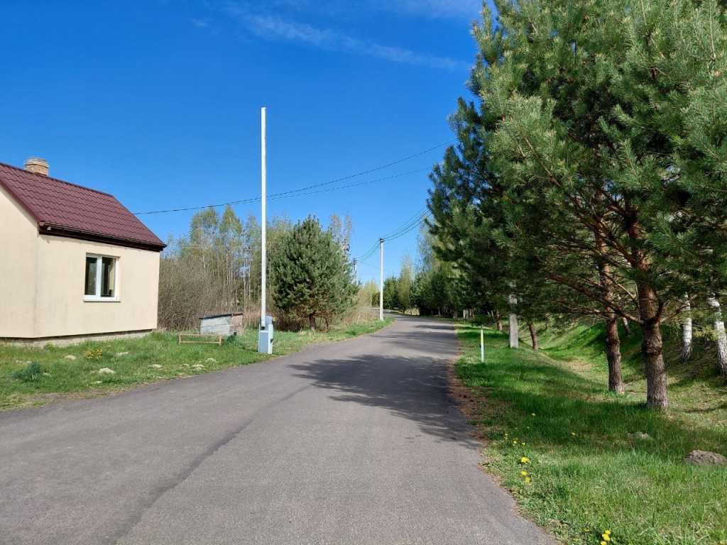 Продажа участка под индивидуальное жилое строительство 13 соток, Тракторна